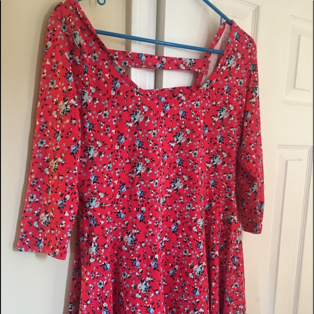 Dress: above knee, size xl , Very Cute!!